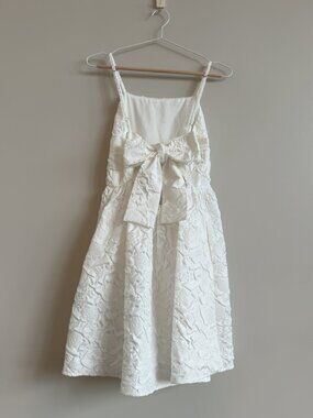 Ces Femme White Floral Jacquard Bow Back Midi Dress | Size Medium
